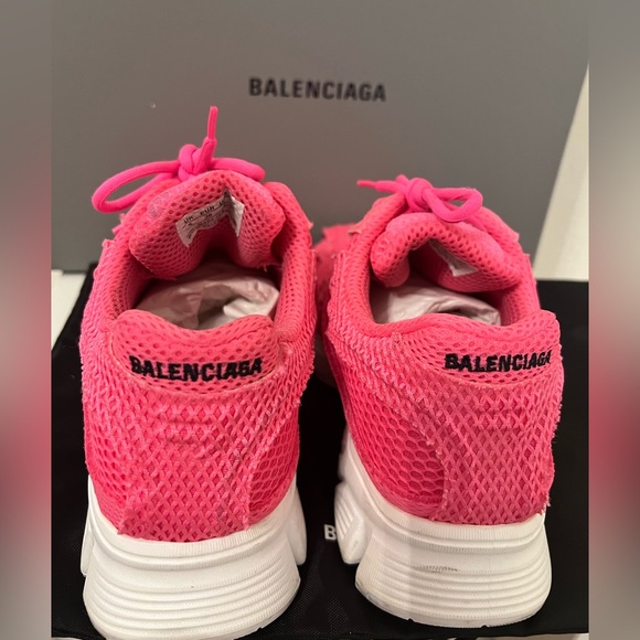 Balenciaga Phantom Monocolor Mesh Trainer Sneakers In Pink Fluo White - Picture 2 of 14